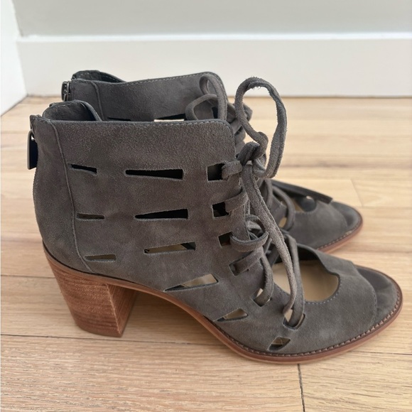 Vince Camuto Gray Lace-Up Boots with Criss-Cross Laces - Picture 4 of 7
